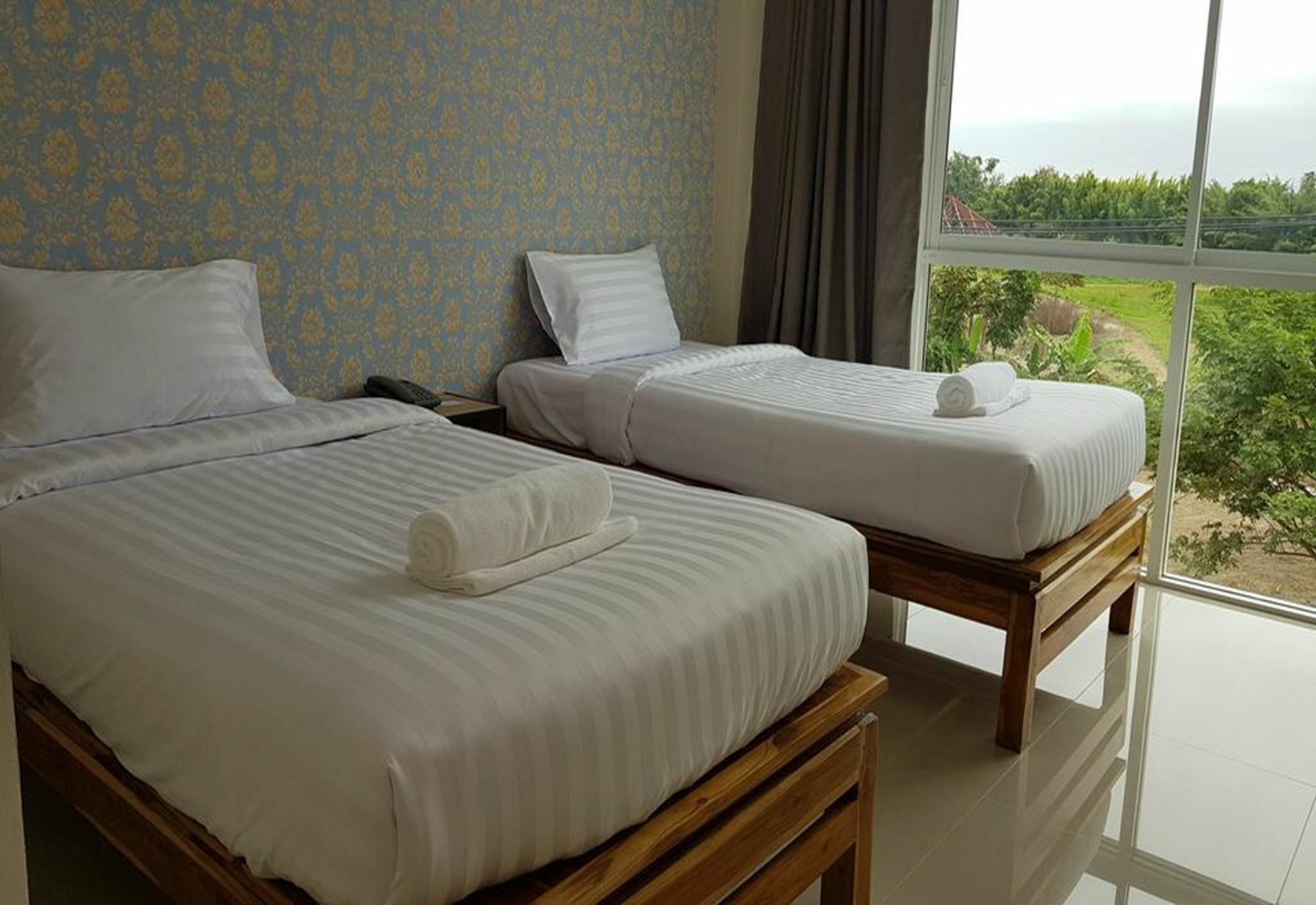 Km Hotel Csiangmaj Kültér fotó