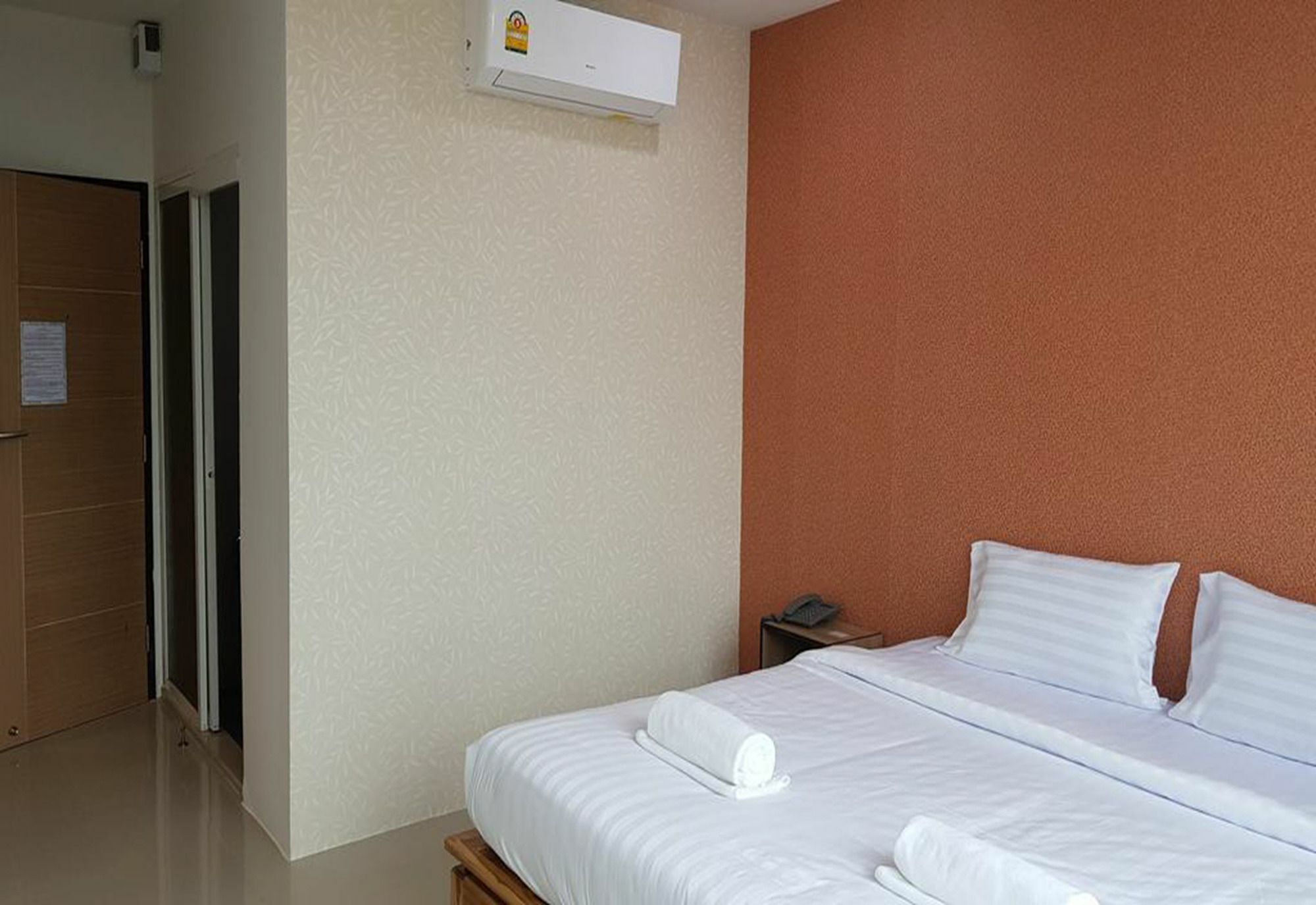 Km Hotel Csiangmaj Kültér fotó